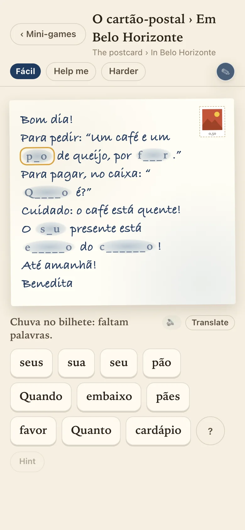 O cartão-postal in Portuguese: Benedita's handwritten note about ordering a coffee and a pão de queijo, with gaps and word tiles below.